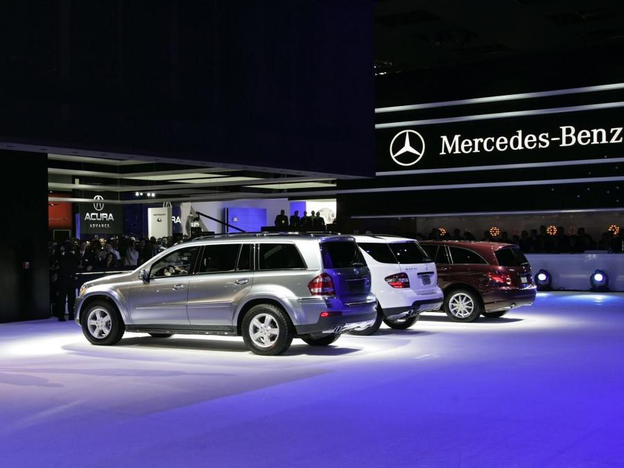  Mercedes-Benz Vision GL420 BlueTEC 2007 года  (фото 3 из 15)